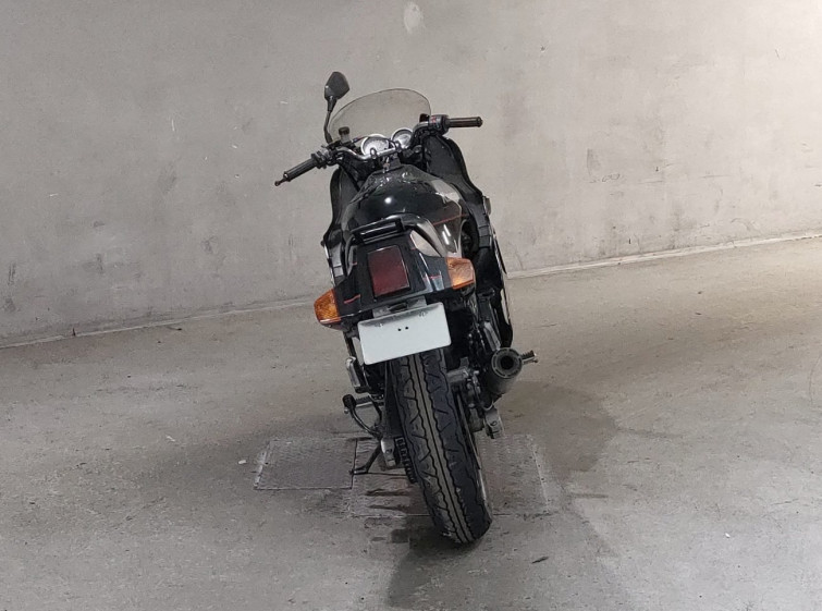 Мотоцикл Kawasaki GPZ1000RX з пробігом 13667 km