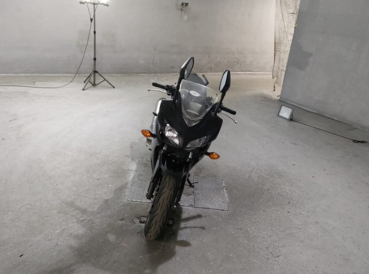 Мотоцикл Honda CBR400R с пробегом 12559 km
