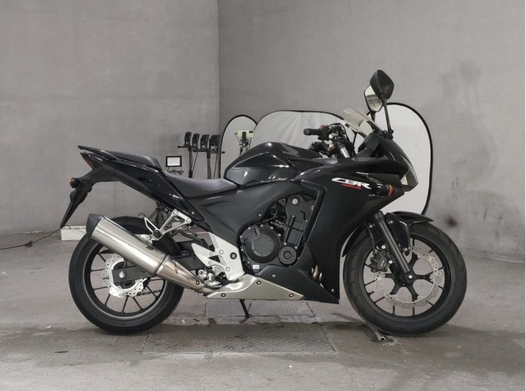 Мотоцикл Honda CBR400R с пробегом 12559 km