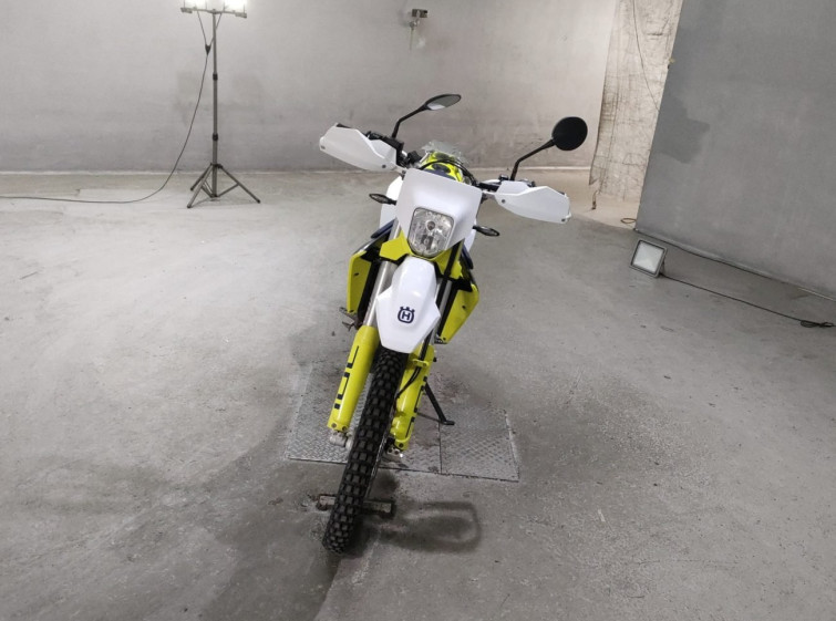 Мотоцикл Husqvarna 701 ENDURO з пробігом 16289 km