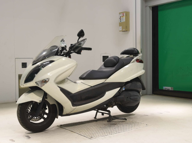 Мотоцикл Yamaha MAJESTY 250 з пробігом 71543 km