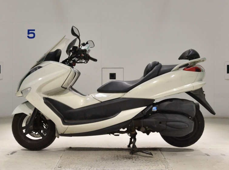 Мотоцикл Yamaha MAJESTY 250 з пробігом 71543 km