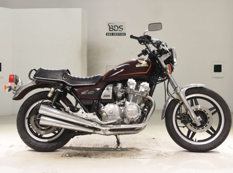 Мотоцикл Honda CB750 CUSTOM з пробігом 14677 km