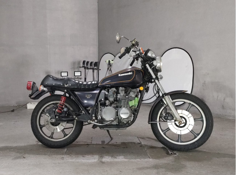 Мотоцикл Kawasaki Z650LTD з пробігом 29074 km