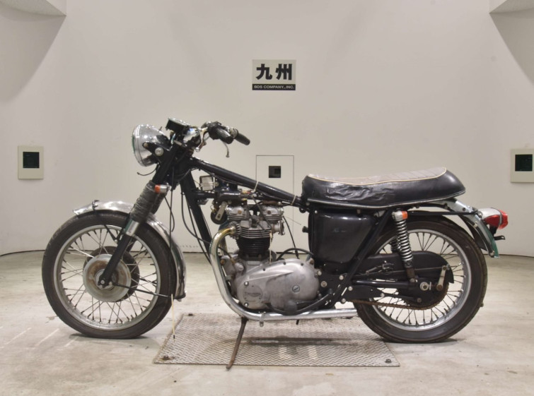 Мотоцикл BRP TRIUMPH BONNEVILLE з пробігом 6217 km