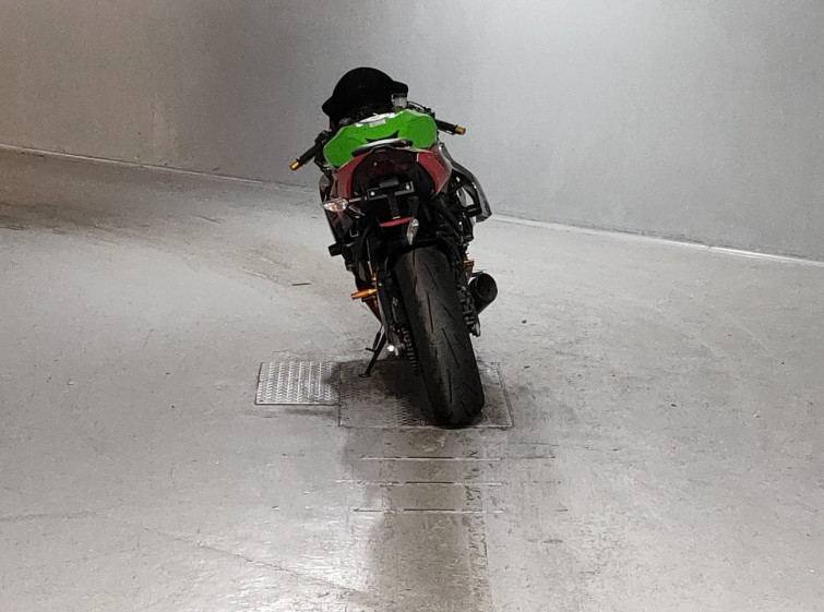 Мотоцикл Kawasaki ZX-6R с пробегом 16916 km