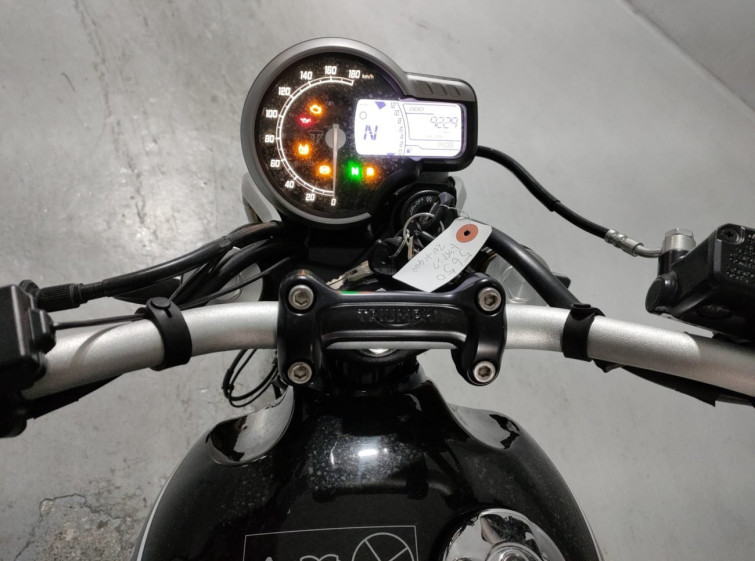 Мотоцикл Triumph speed 400 з пробігом 9229 km