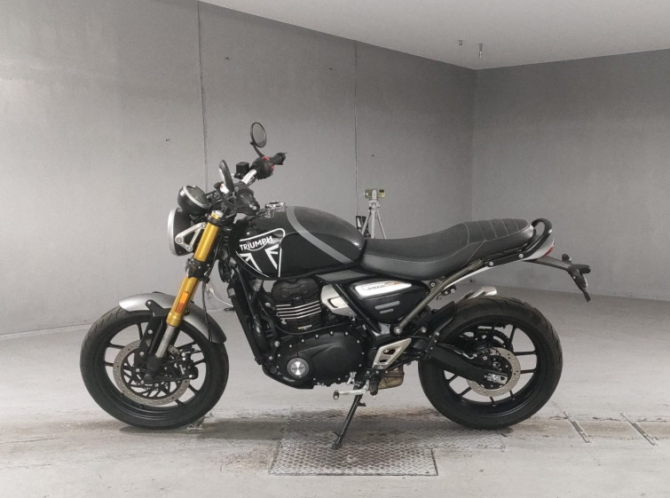 Мотоцикл Triumph speed 400 з пробігом 9229 km