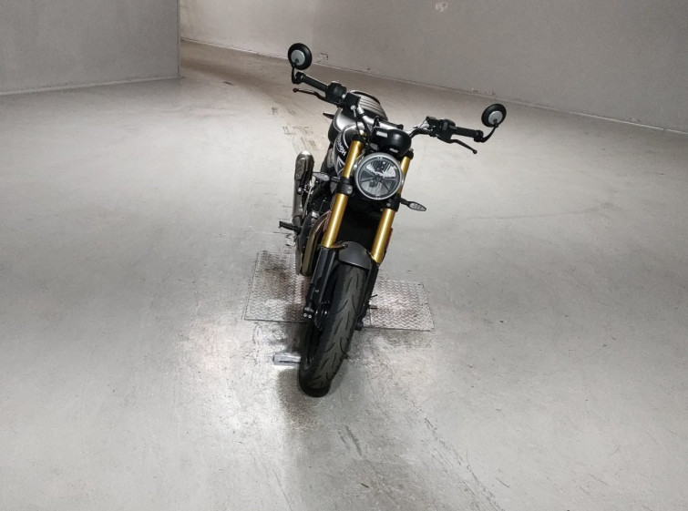 Мотоцикл Triumph speed 400 з пробігом 9229 km