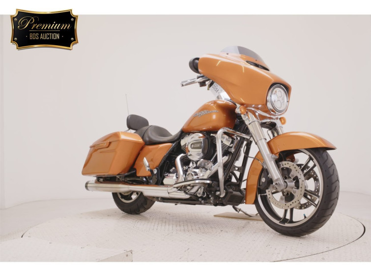 Мотоцикл HD SREET GLIDE FLHX1690 з пробігом 16872 km