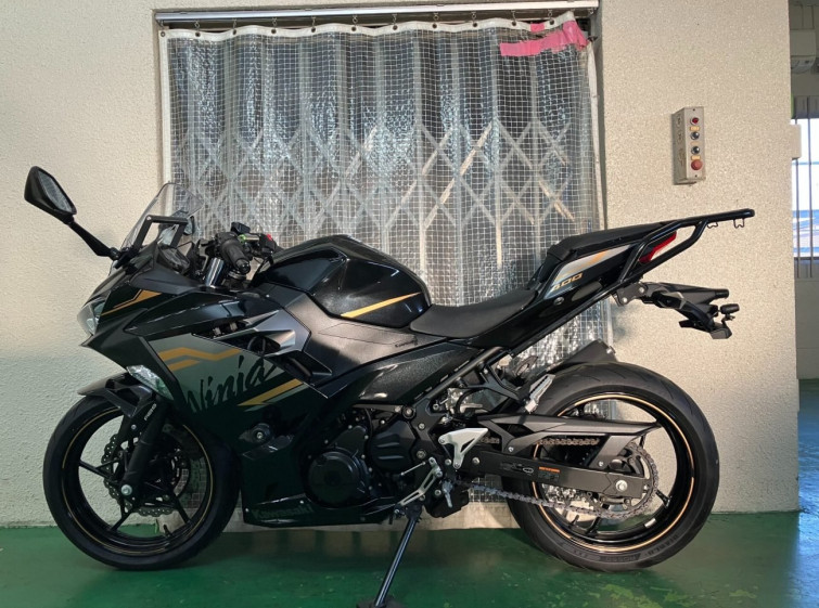 Мотоцикл Kawasaki NINJA400 с пробегом 18053 km