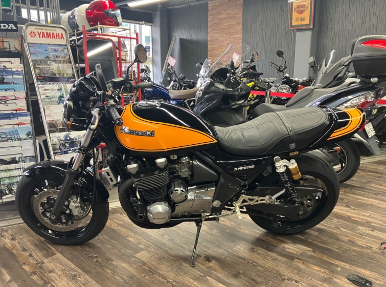 Мотоцикл Kawasaki ZEPHYR1100 з пробігом 39032 km