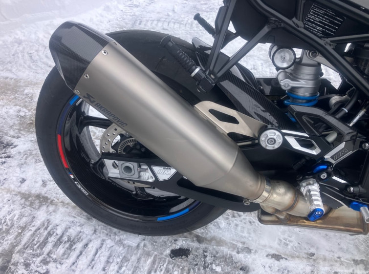 Мотоцикл BMW M1000R с пробегом 2411 km