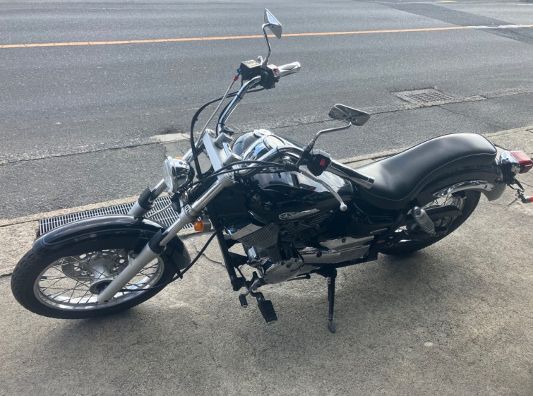 Мотоцикл Yamaha DRAGSTAR XVS250 с пробегом 5690 km