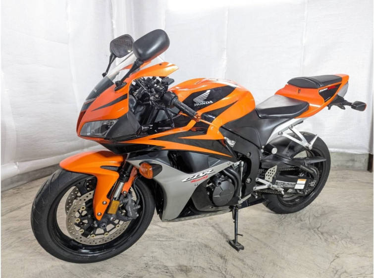 Мотоцикл Honda CBR600RR с пробегом 9986 km