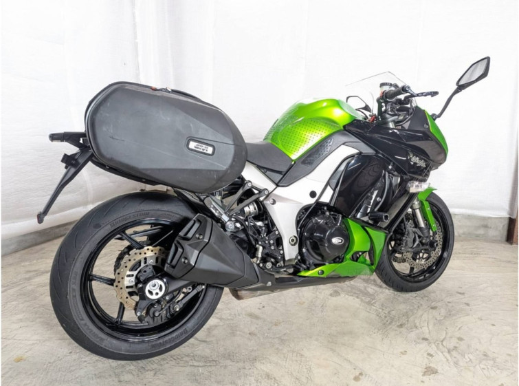 Мотоцикл Kawasaki Z1000 з пробігом 32598 km