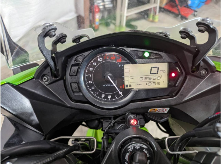 Мотоцикл Kawasaki Z1000 з пробігом 32598 km