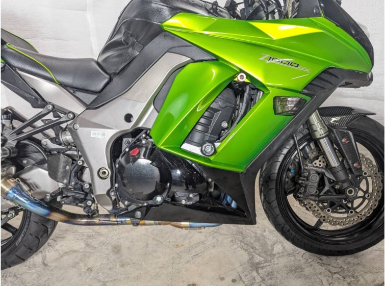 Мотоцикл Kawasaki Z1000 с пробегом 32944 km
