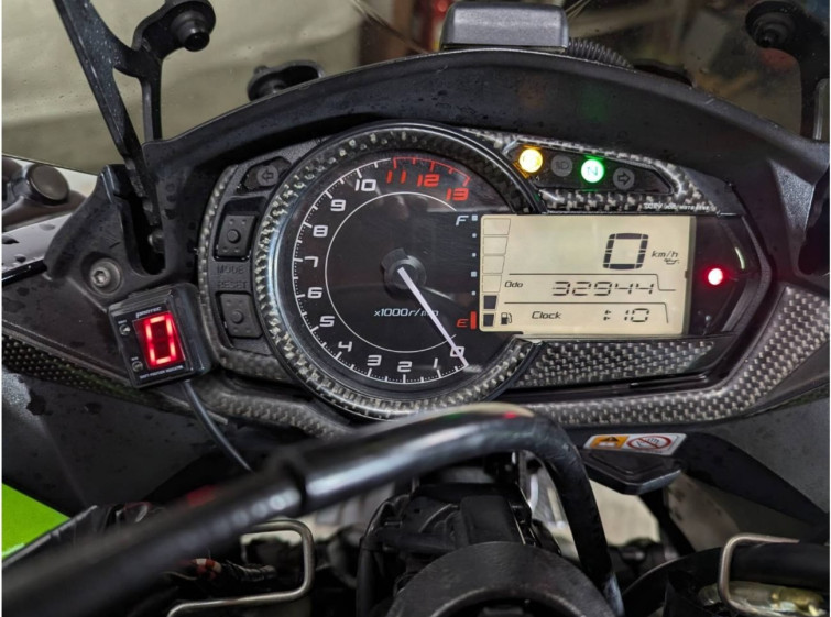 Мотоцикл Kawasaki Z1000 с пробегом 32944 km