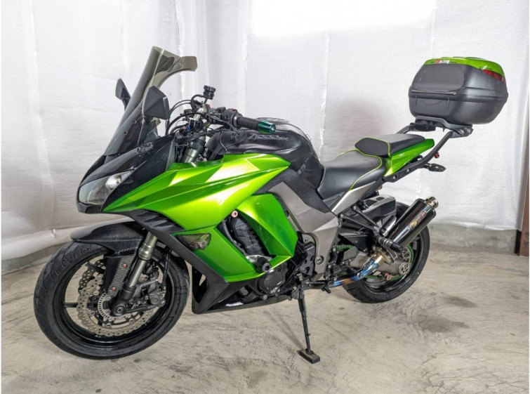 Мотоцикл Kawasaki Z1000 с пробегом 32944 km