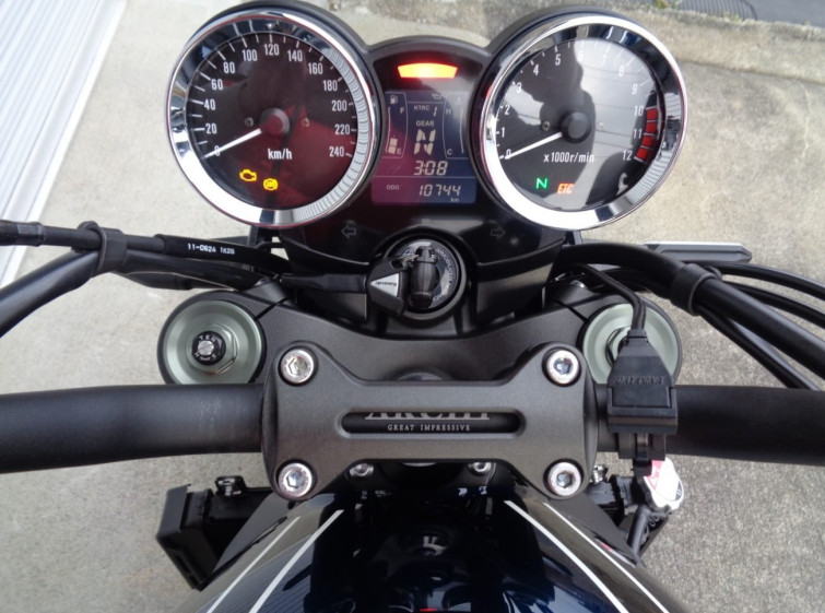 Мотоцикл Kawasaki Z900RS с пробегом 10744 km