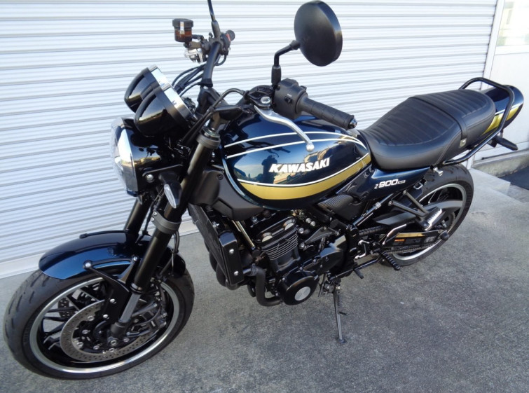 Мотоцикл Kawasaki Z900RS с пробегом 10744 km