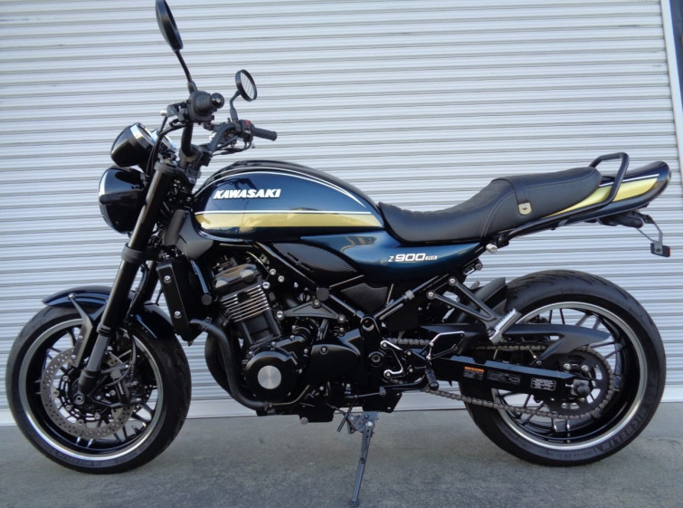Мотоцикл Kawasaki Z900RS с пробегом 10744 km