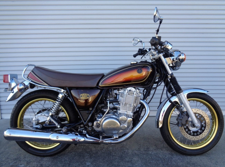 Мотоцикл Yamaha SR400 с пробегом 1634 km