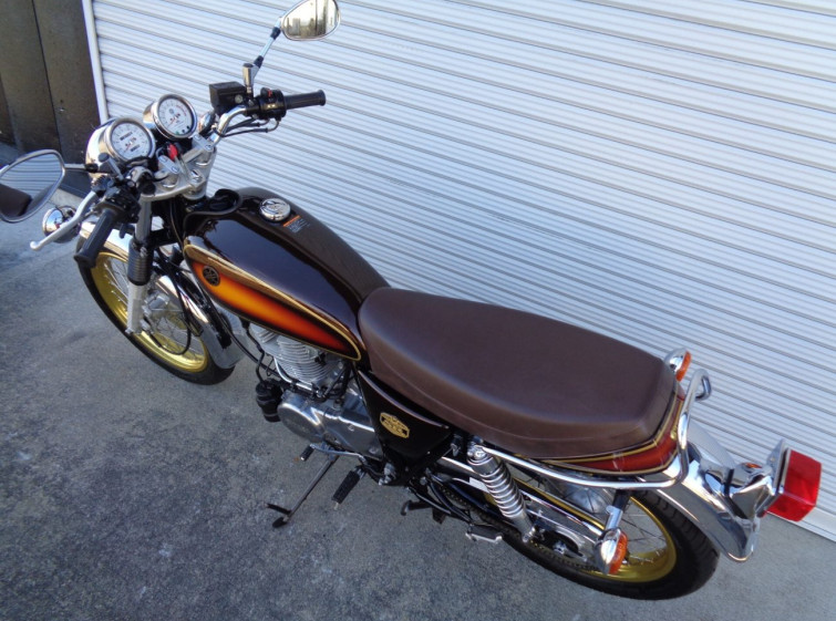 Мотоцикл Yamaha SR400 с пробегом 1634 km