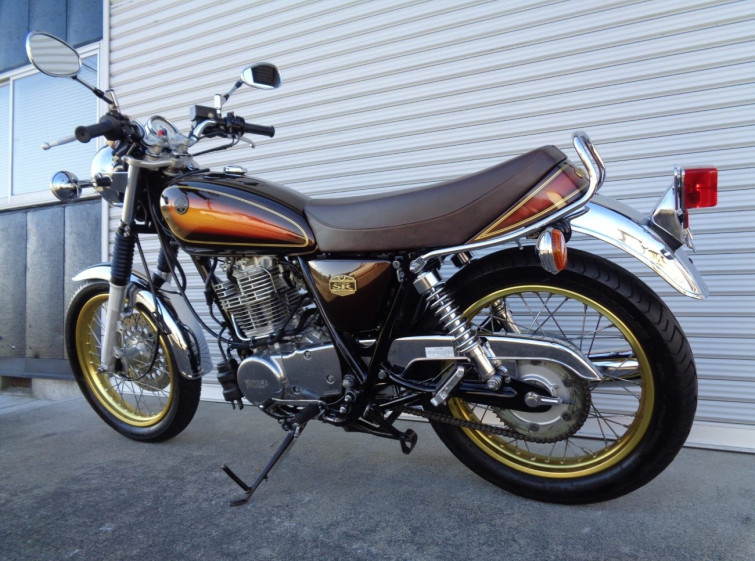 Мотоцикл Yamaha SR400 с пробегом 1634 km