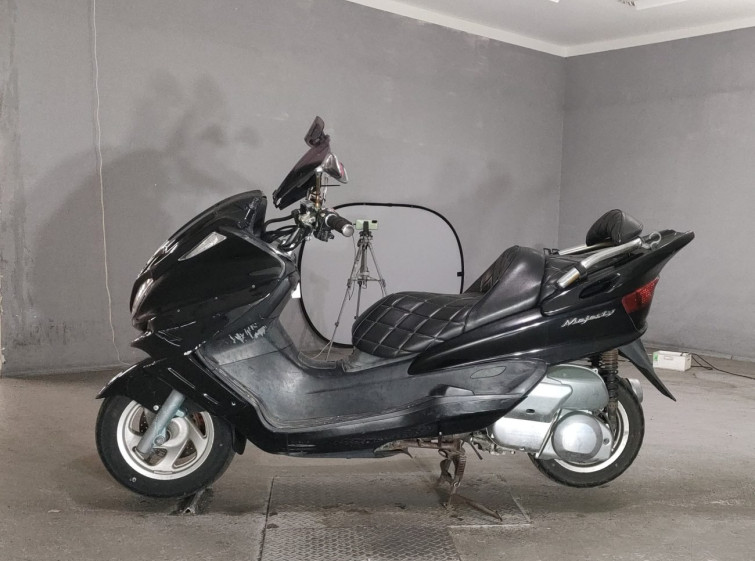 Мотоцикл Yamaha MAJESTY 250C