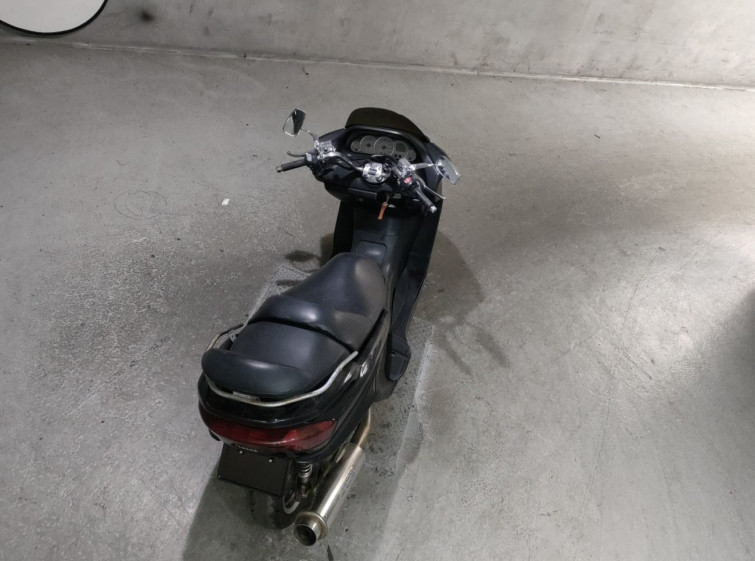 Мотоцикл Yamaha MAJESTY 250C