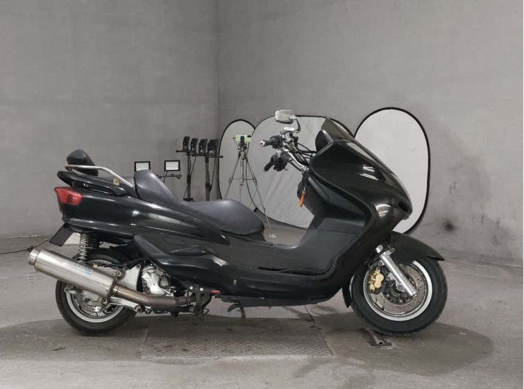 Мотоцикл Yamaha MAJESTY 250C