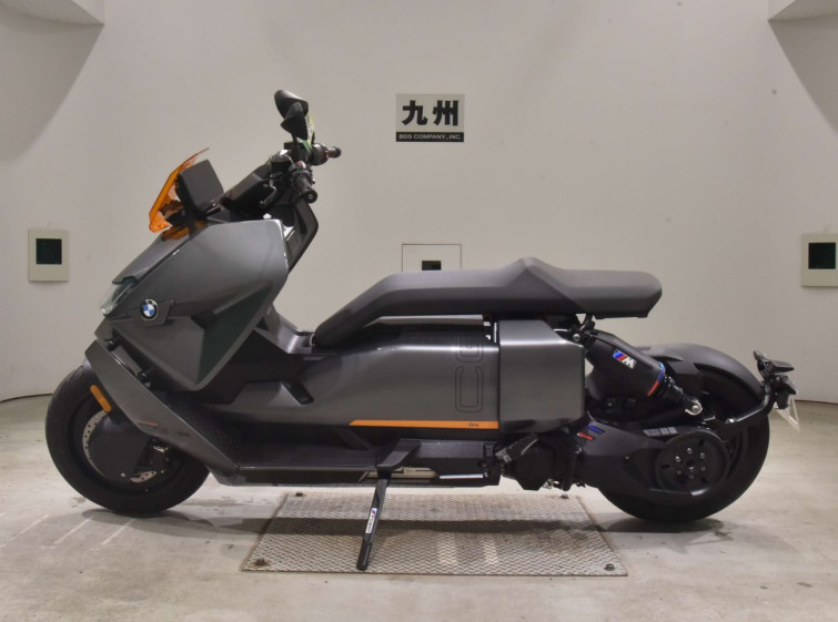 Мотоцикл BMW CE04 с пробегом 565 km