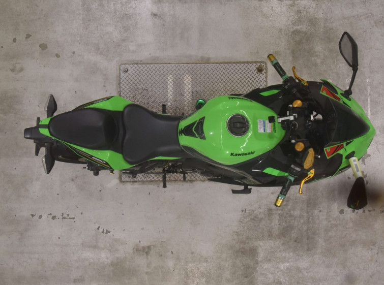 Мотоцикл Kawasaki NINJA ZX-25R с пробегом 6395 km