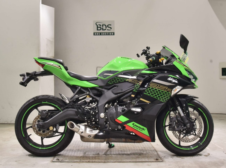 Мотоцикл Kawasaki NINJA ZX-25R с пробегом 6395 km