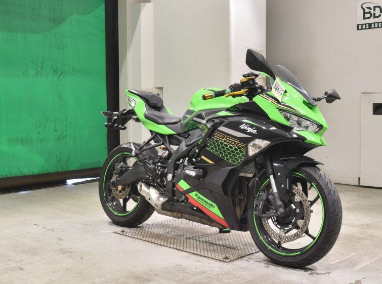 Мотоцикл Kawasaki NINJA ZX-25R с пробегом 6395 km