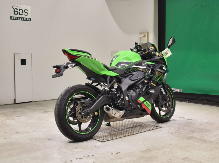 Мотоцикл Kawasaki NINJA ZX-25R с пробегом 6395 km