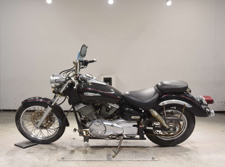 Мотоцикл Yamaha DRAGSTAR XVS250 с пробегом 8992 km