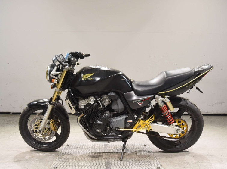 Мотоцикл Honda CB400SFV з пробігом 35959 km