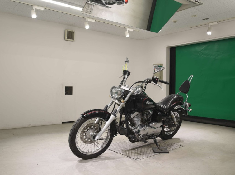 Мотоцикл Yamaha DRAGSTAR XVS250 с пробегом 4825 km