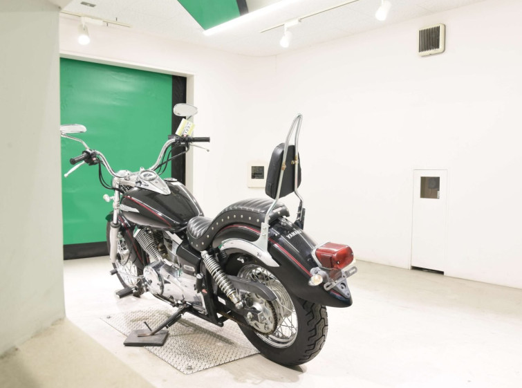 Мотоцикл Yamaha DRAGSTAR XVS250 с пробегом 4825 km