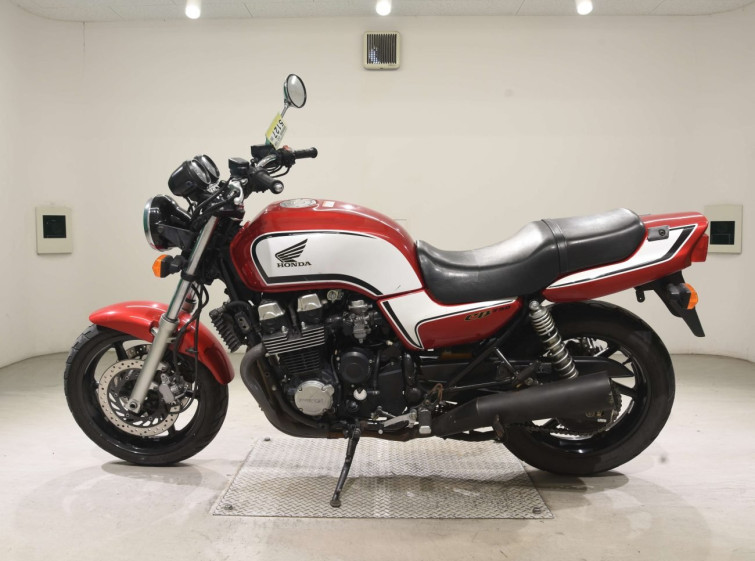 Мотоцикл Honda CB750SF з пробігом 30086 km