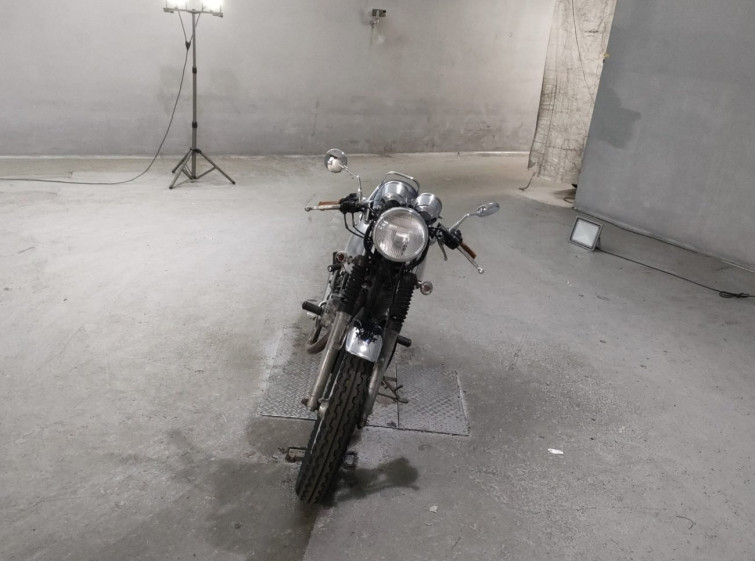 Мотоцикл Yamaha SR400 с пробегом 13812 km