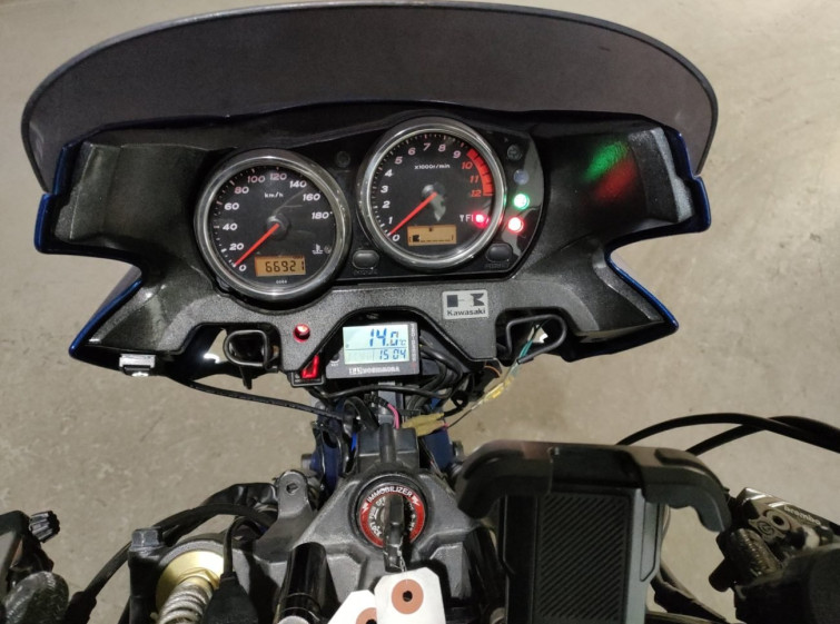 Мотоцикл Kawasaki ZRX1200 DAEG з пробігом 66921 km