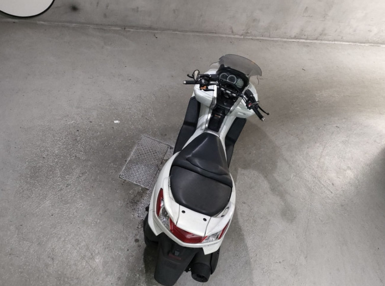 Мотоцикл Yamaha MAJESTY 250