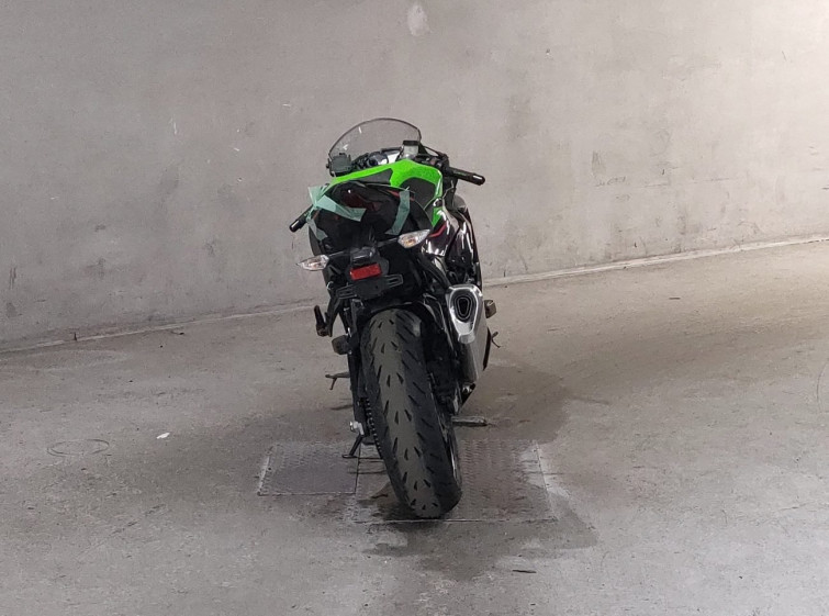 Мотоцикл Kawasaki ZX-6R с пробегом 14678 km