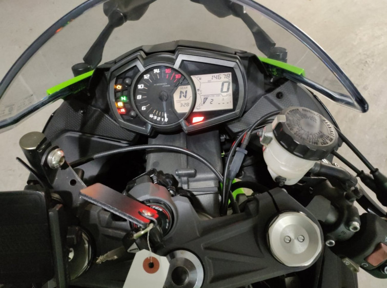 Мотоцикл Kawasaki ZX-6R с пробегом 14678 km