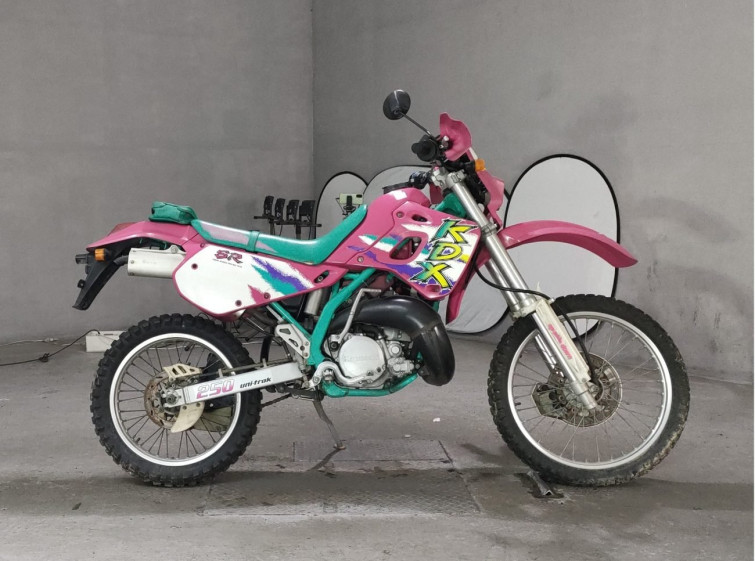 Мотоцикл Kawasaki KDX250SR с пробегом 3270 km