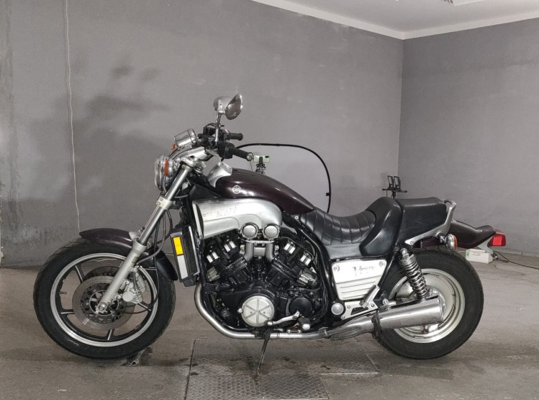 Мотоцикл Yamaha V-MAX1200 с пробегом 16977 km